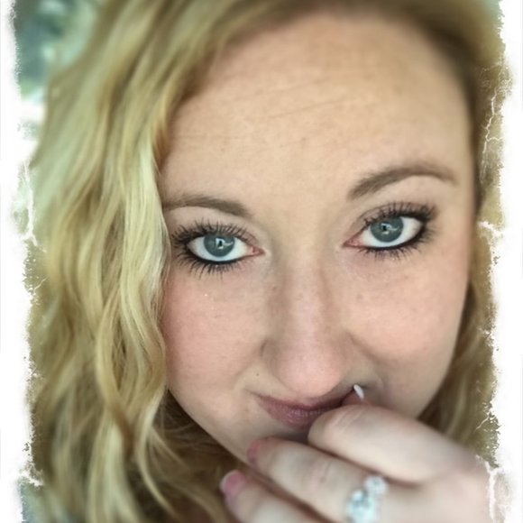 Meet your Posher, Ashley - Picture 1 of 1